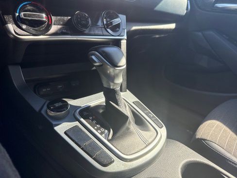 Used 2021 Kia Seltos S image 19