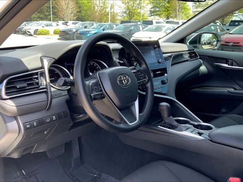 Used 2023 Toyota Camry LE image 17