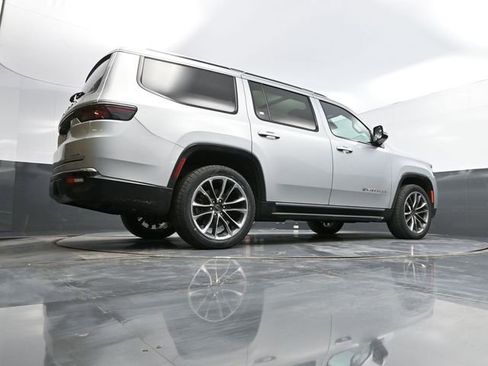 Used 2022 Jeep Wagoneer Series II w/ Premium Group I image 51