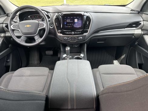Used 2020 Chevrolet Traverse LT FWD image 17