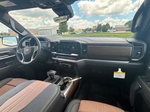 New 2026 Chevrolet Silverado 1500 High Country AWD/4WD image 34