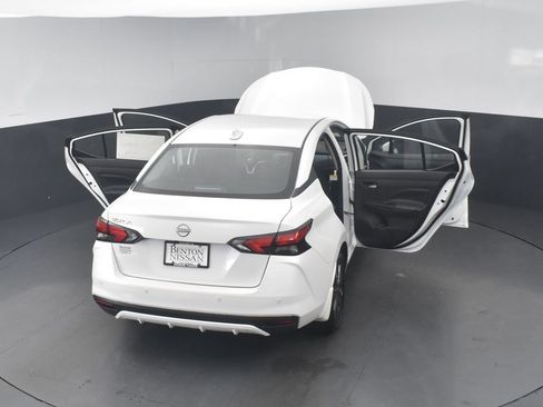 New 2025 Nissan Versa SV w/ Trunk Package FWD image 23