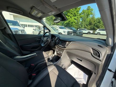 Used 2022 Chevrolet Trax LT w/ Sport Edition AWD/4WD image 65