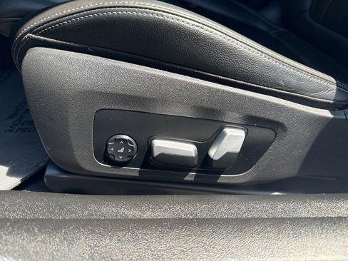 Used 2024 BMW 430i Convertible w/ M Sport Package image 41