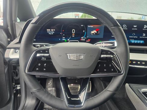 Used 2026 Cadillac Optiq Luxury 2 AWD/4WD image 16