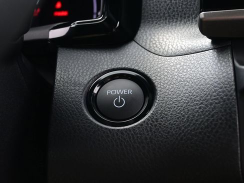 Used 2026 Toyota Camry SE FWD image 23