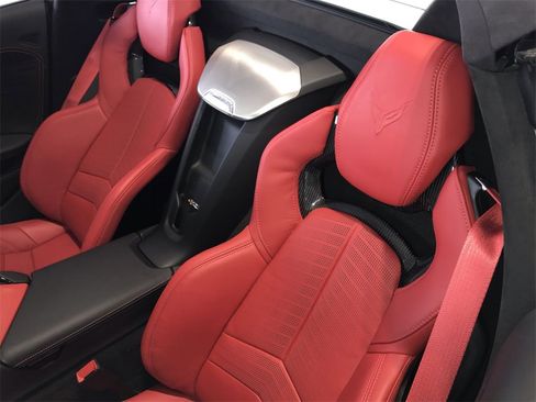 Used 2025 Chevrolet Corvette Z06 image 11