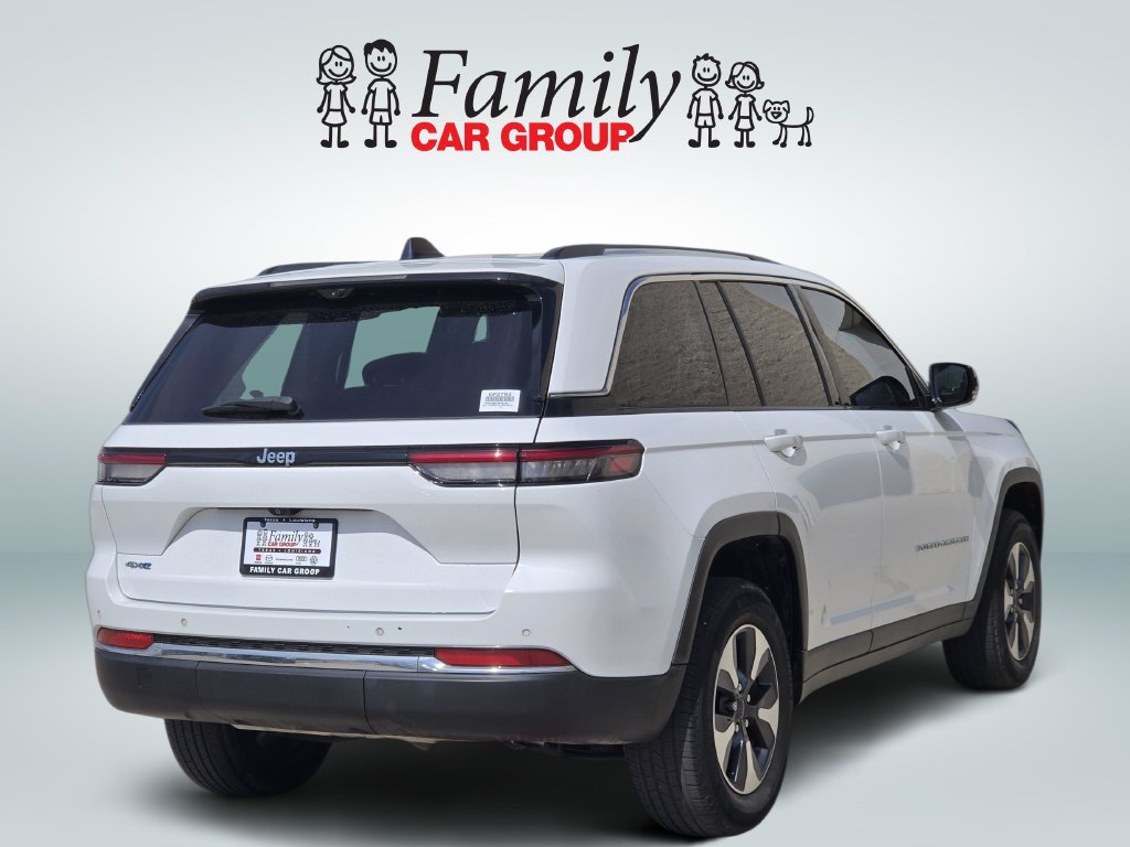 Used 2022 Jeep Grand Cherokee Limited 4xe w/ Luxury Tech Group II AWD/4WD image 4