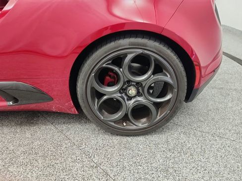 Used 2015 Alfa Romeo 4C Launch Edition w/ Convenience Group RWD image 13
