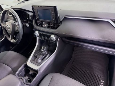 Used 2020 Toyota RAV4 XLE w/ Convenience Package AWD/4WD image 35