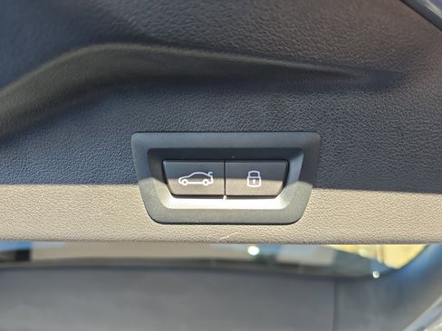 Used 2024 BMW X5 M60i w/ Executive Package image 8