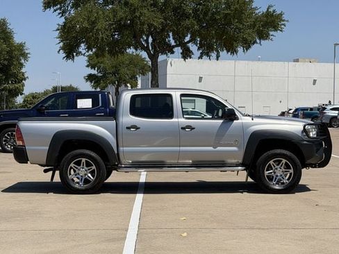 Used 2014 Toyota Tacoma PreRunner w/ Convenience Package RWD image 3