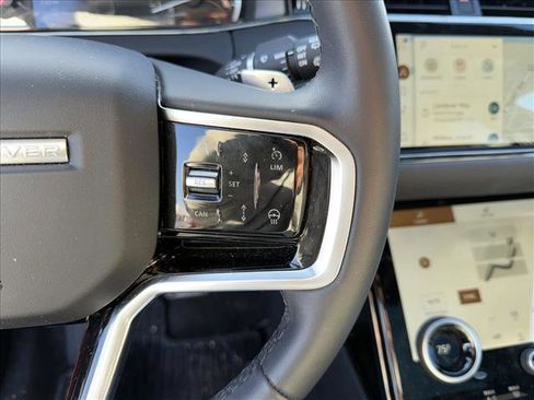 Used 2023 Land Rover Range Rover Evoque R-Dynamic SE image 18