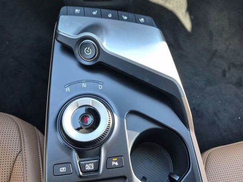 New 2025 Kia EV6 Wind image 9