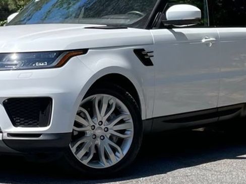 Used 2020 Land Rover Range Rover Sport SE AWD/4WD image 2