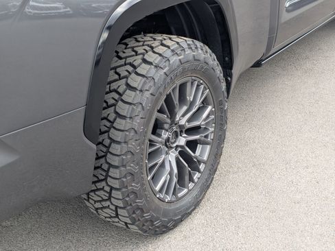 Used 2026 Toyota Tundra Platinum AWD/4WD image 12