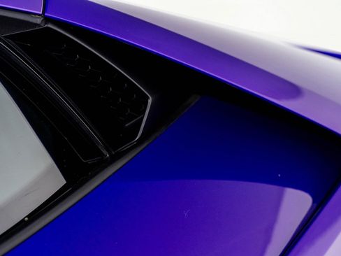 Used 2024 Lamborghini Huracan Sterrato image 34