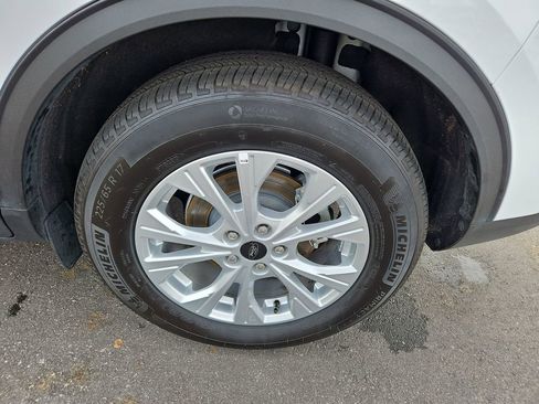 Used 2025 Ford Escape Active image 30