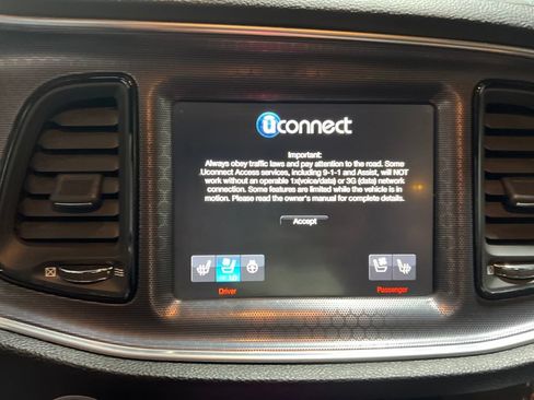 Used 2016 Dodge Challenger R/T Scat Pack RWD image 27