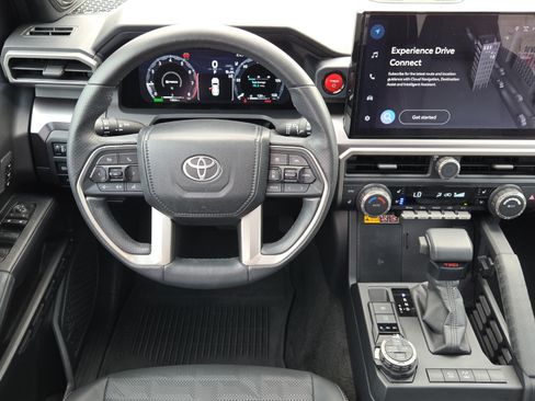 Certified 2025 Toyota 4Runner TRD Off-Road Premium AWD/4WD image 11