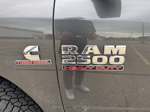 Used 2018 RAM 2500 Tradesman w/ Chrome Appearance Group AWD/4WD image 26