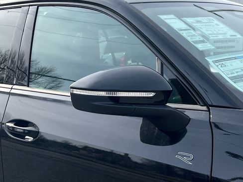 New 2026 Volkswagen Tiguan SE R-Line AWD/4WD image 6