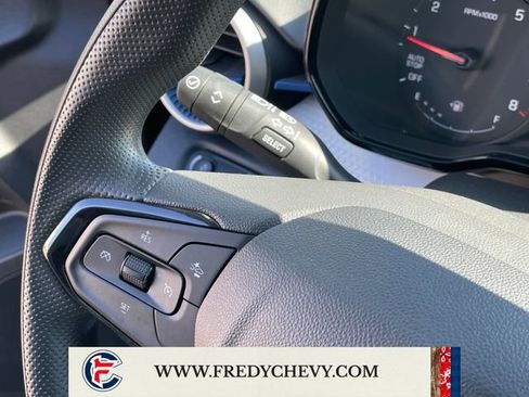 Used 2024 Chevrolet Trax LS FWD image 30