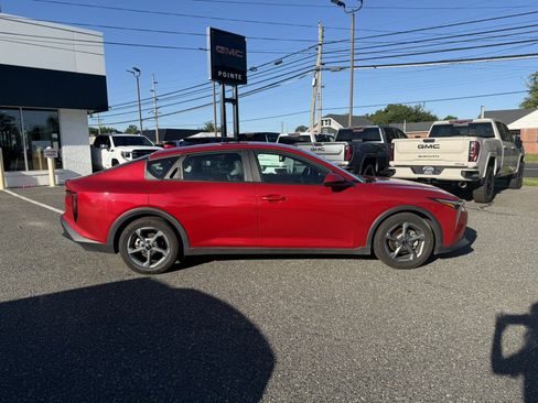 Used 2025 Kia K4 FWD image 2