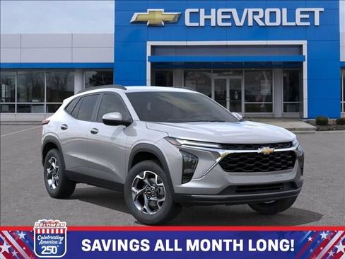 New 2026 Chevrolet Trax LT w/ Driver Confidence Package FWD image 7