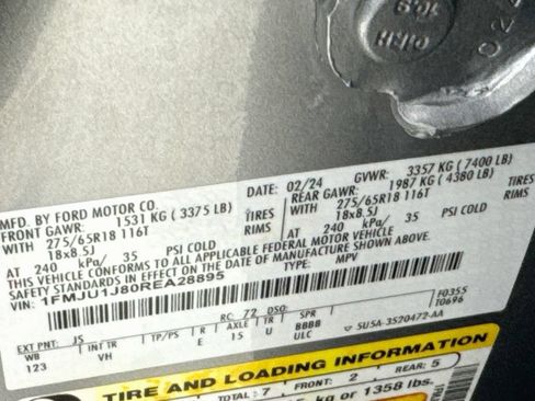 Used 2024 Ford Expedition XLT AWD/4WD image 42