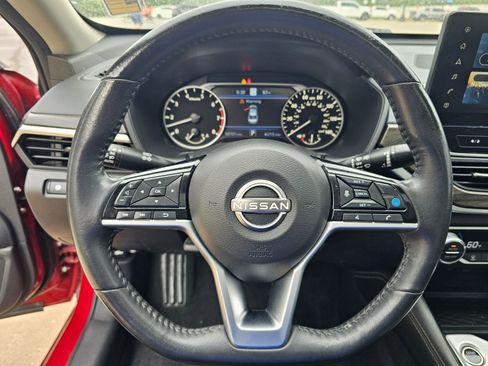 Used 2023 Nissan Altima 2.5 SL FWD image 14