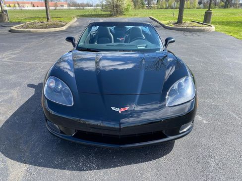 Used 2006 Chevrolet Corvette Convertible w/ Preferred Equipment Group RWD image 3
