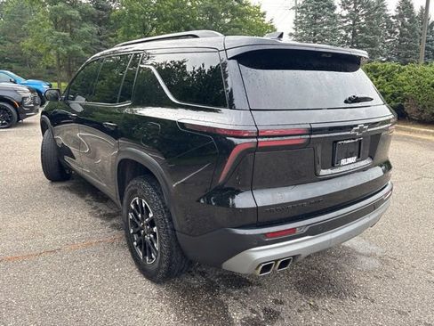 Used 2024 Chevrolet Traverse Z71 w/ Enhanced Driving Package AWD/4WD image 4