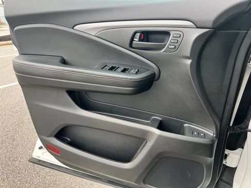 Certified 2023 Honda Passport TrailSport image 26