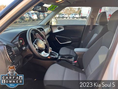 Used 2023 Kia Soul S image 17