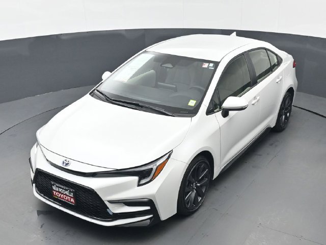 Certified 2025 Toyota Corolla SE w/ Convenience Package FWD image 39