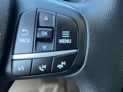 Used 2020 Ford Escape SE image 24