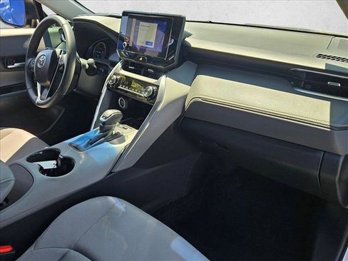 Used 2023 Toyota Venza LE AWD/4WD image 20