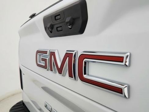 Used 2025 GMC Sierra 3500 Denali w/ Denali Reserve Package image 18