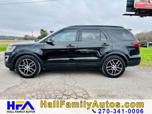 Used 2017 Ford Explorer Sport w/ Equipment Group 401A AWD/4WD image 2