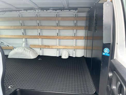 Used 2024 GMC Savana 2500 w/ Driver Convenience Package image 22