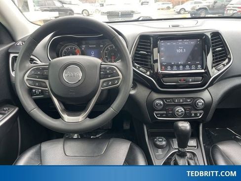 Used 2022 Jeep Cherokee Limited image 17