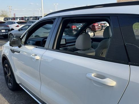 New 2026 Kia Sorento SX Prestige AWD/4WD image 15