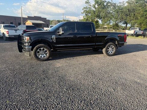 Used 2022 Ford F350 King Ranch w/ King Ranch Ultimate Package AWD/4WD image 2