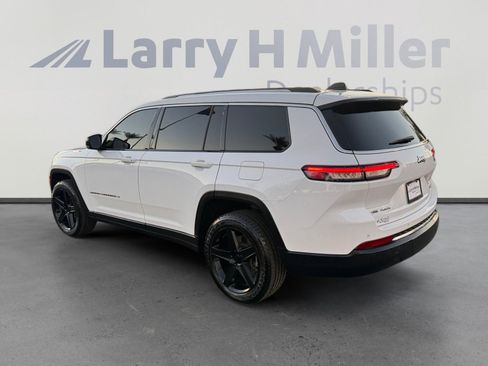 Certified 2021 Jeep Grand Cherokee L Limited image 3