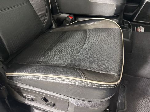 Used 2024 RAM 2500 Laramie image 28