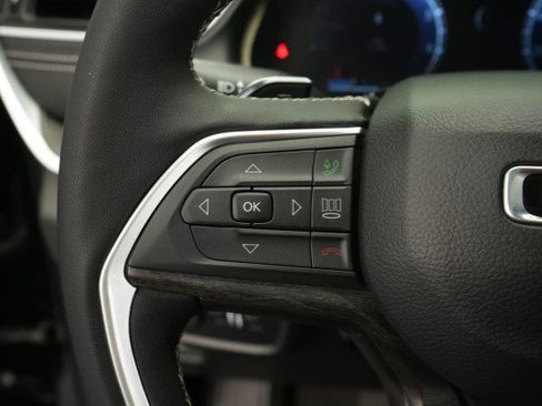 Used 2025 Jeep Grand Cherokee L Limited w/ Luxury Tech Group II image 44