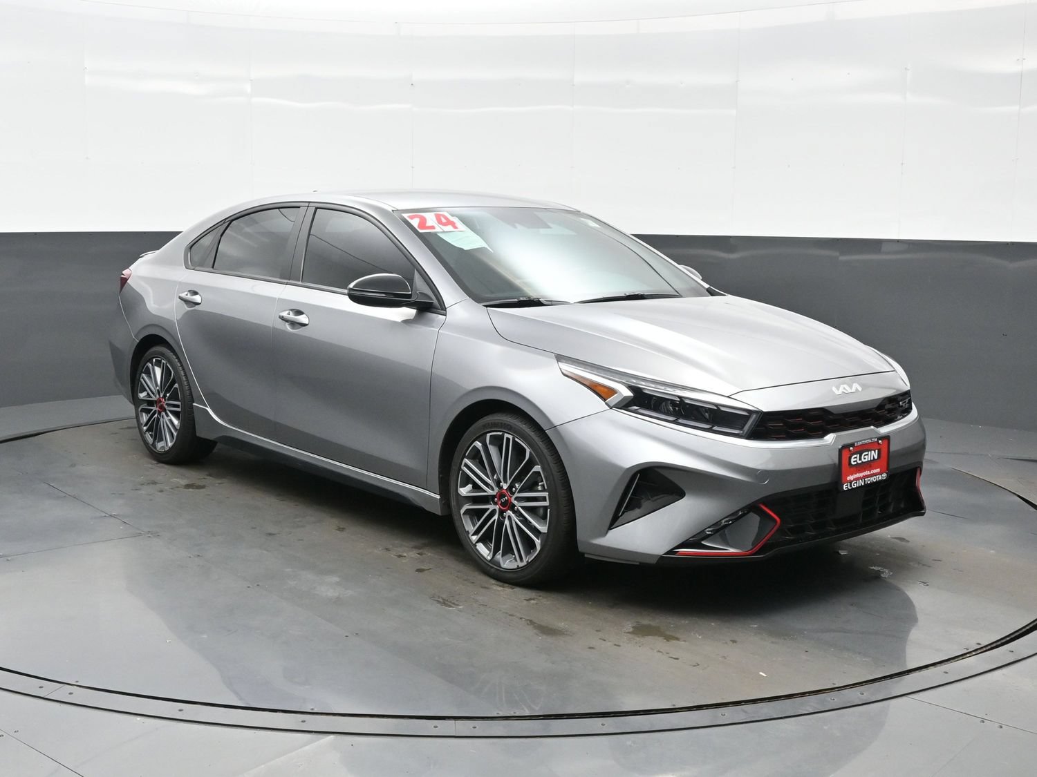 Used 2024 Kia Forte GT FWD image 2