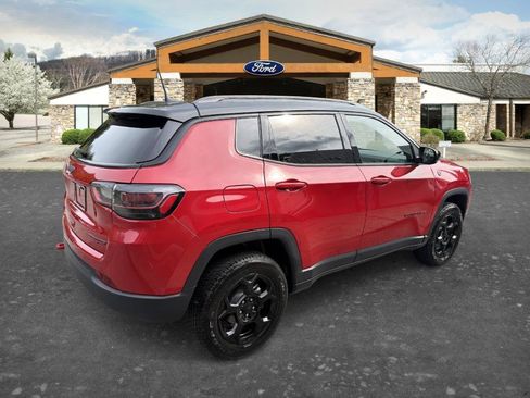 Used 2023 Jeep Compass Trailhawk w/ Trailhawk Elite Group AWD/4WD image 5