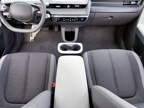 Certified 2024 Hyundai Ioniq 5 SEL RWD image 20